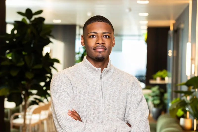 Portret van Serginho Esajas, Founder & Director