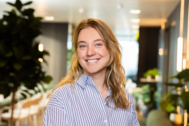 Portret van Nina Franssen, Consultant